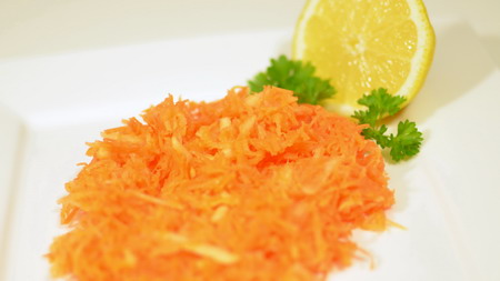 Apfel-Karotten Salat 45